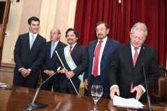 todos-estrado